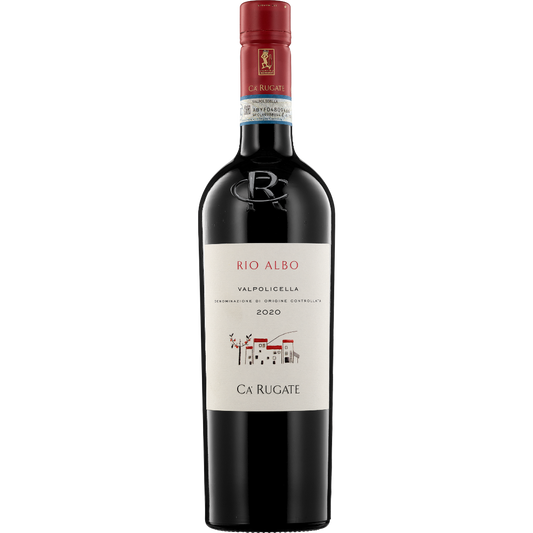 Front of view of a Rio Albo Valpolicella bottle